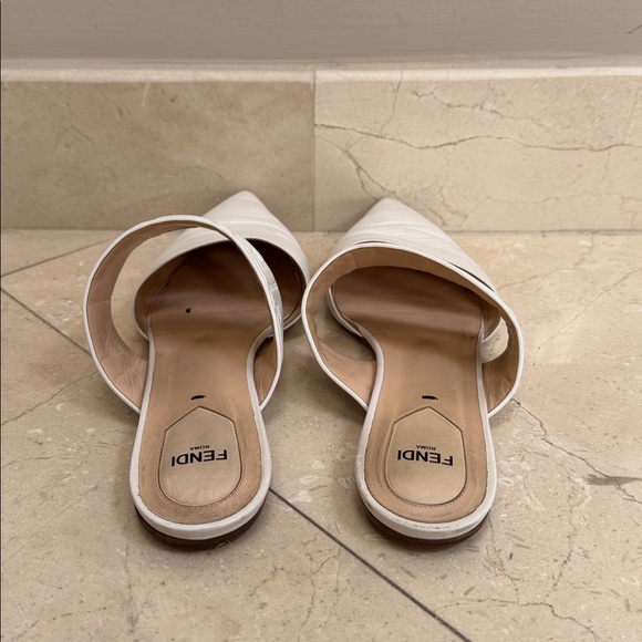 Fendi leather mules. Size 39 1/2 - Picture 5 of 12